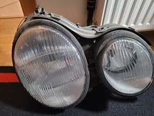 Scheinwerfer rechts Hella für Mercedes E-Klasse (W210)