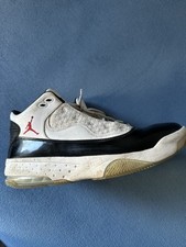 Nike Schuhe  Air Jordans  Max Aura 2 Concord