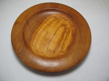 flache Schale aus Olive gedrechselt