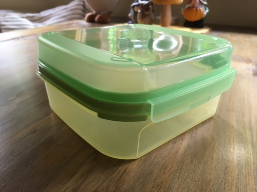 Tupperware bellevue - tupperware,