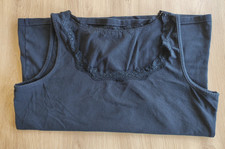 Unterhemd, schwarz, Spitze am Ausschnitt, Größe 42/44, Vivien Caron