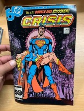 DC COMICS CRISIS ON INFINITE