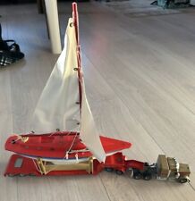 SIKU - 4014 - Peterbilt-Schwertransport mit Segelschiff "Europa"