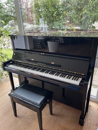 Klavier yamaha schwarz - a,