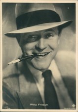Ak Schauspieler Willy Fritsch, Portrait, Hut, Zigarette - 3928422
