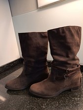 Stiefel CAR SHOES by  PRADA  Braun, Gr 40,5 Wildleder Nieten sehr guter Zustand.