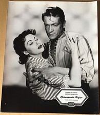 Yvonne de Carlo  Carlos