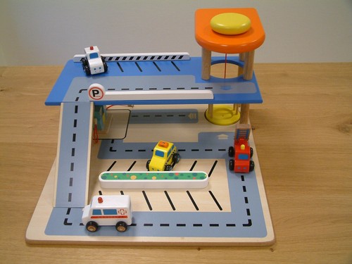 Parkhaus straßen tankstelle - parkhaus,