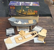 robbe B-25  Ostsee-Fischkutter Montagekasten 1:50 Bestell-Nr. 1045