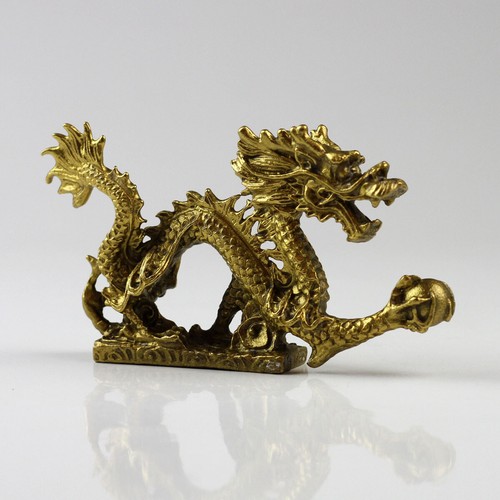 Chinesischer drache long - drache,
