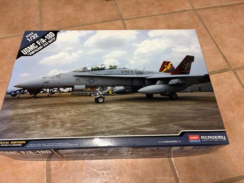 Academy 12118 18d - 12118, f/a-18d