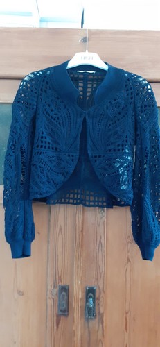 Bezaubernde strickjacke von - bezaubernde,
