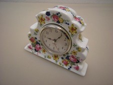 Porzellan Tischuhr Quarzwerk