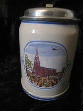 alter Bierkrug mit Zinndeckel AKTION Auer Kirchturmspitze Motiv Petra Moll