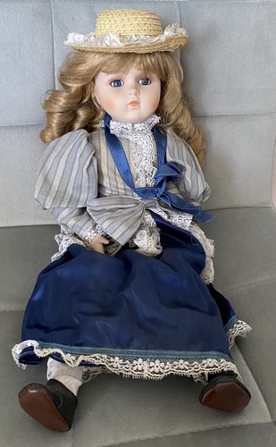 Vintage porzellankopfpuppe - vintage,