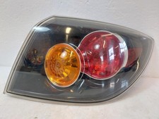 Mazda 3 BK Rückleuchte Schlussleuchte Rücklicht aussen rechts 5 Türer bis Bj 200