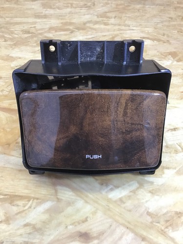 355688 aschenbecher peugeot - 355688,