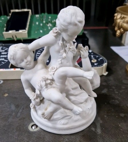 Schöne porzellan figur - schöne,