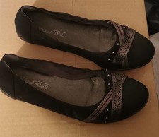 Via Della Rosa Gr. 42 Schwarz Ballerinas Flache Freizeitschuhe