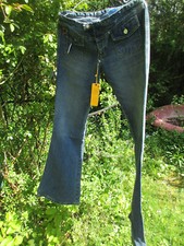 Lois Jeans Gr 40, Länge 32, niedriger Bund,  sehr weiter Schlag, neu mit Etikett