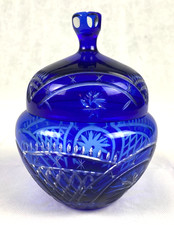 Bohemia Bonboniere Deckeldose Kristall Glas blau, funkelnd TOP