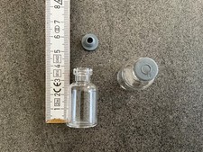 Mini Glasflaschen 5 ml mit Gummistopfen 2 Stück  DIY Deko