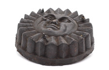 Alte Backform Kuchenform Puddingform Gusseisen Sonne 3 kg. schwer Vintage Ø 24