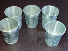 Zinn Becker Schnapsglas aus Zinn mit Prägedekor Original Zinn-Becker