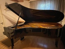 Konzertflügel "Blüthner"