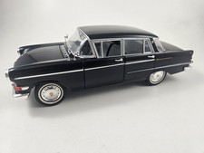 Revell Modellauto 1:18 Opel Kapitän