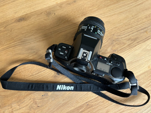 Nikon 801s mit nikkor 28 - nikkor,