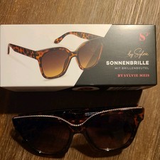 Sonnenbrille by Sylvie Meis neu mit Brillenbeutel im Leo-Look 