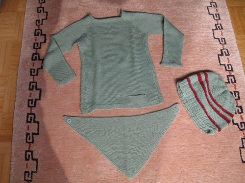 Kinderpullover handgestrickt