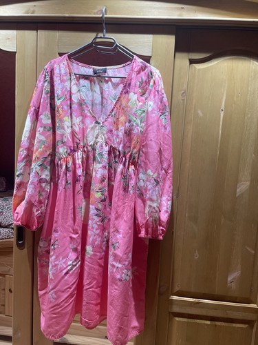 Neuw tolles monari kleid tolle - neuw,