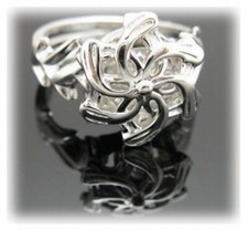Nenya Galadriels Weiser Ring d.Wasser hartversilb.mit Zirkon i.Samtmuschel 51-62