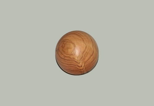 Kugel aus holz - aus, (olive)