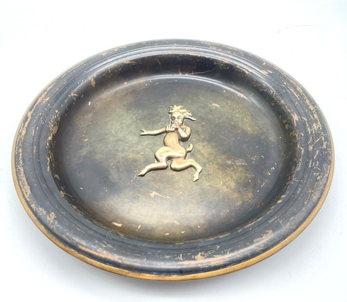 Bronzeschale mit figur - bronzeschale, njal