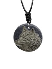 Handgefertigter walisischer Schiefer Wolf Anhänger an Lederkette.