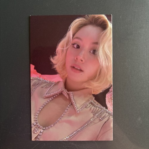 Twice eyes wide - wide, chaeyoung