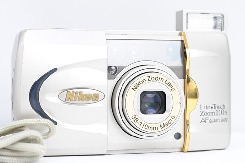 Fast neuwertige nikon - nikon, lite