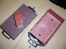 LGB  2 Stück  Feldbahnwagen große Achsen .Umbau siehe Bilde Gebr. aber ok o. OVP