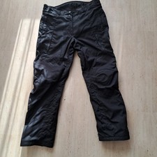 Motorradkleidung für Damen