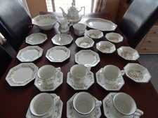 JOHNSON BROTHERS Eternal Beau