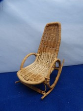 28695. Schaukelstuhl für