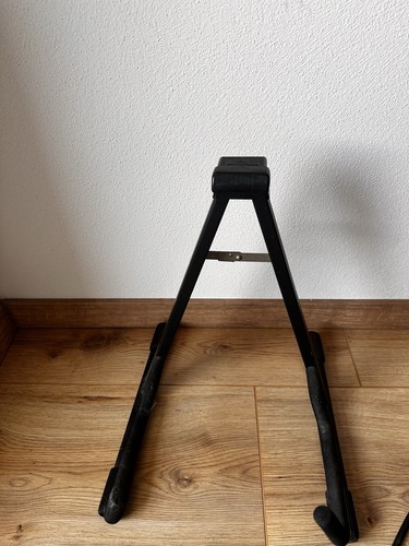 Gitarrenständer für - , 1
