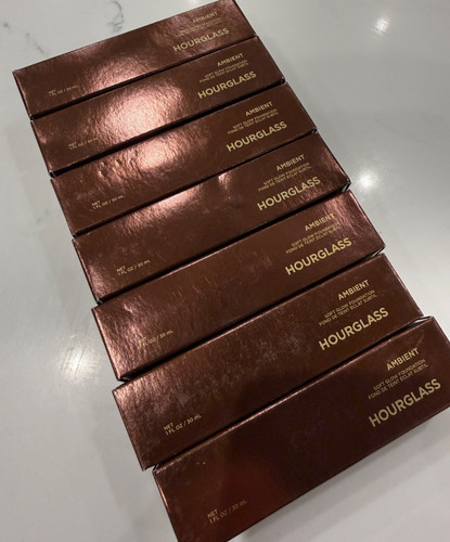 Hourglass ambient soft glow - ambient,