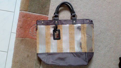 George gina lucy tasche - lucy,