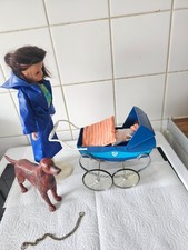 VINTAGE SINDY SPAZIERGANG IM PARK HUND & KINDERWAGEN + BABY. 80er Jahre PEDIGREE