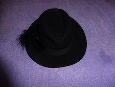 Damenhut schwarz Gr.56 Mayser Hut schwarzes Hutband mit Brosche und Federn