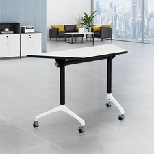 Klappbarer Konferenztisch